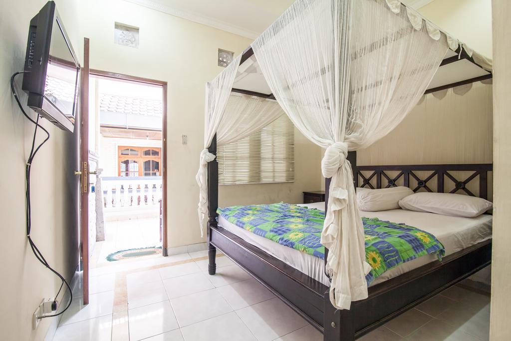 Lori Beach Inn Seminyak Kamer foto