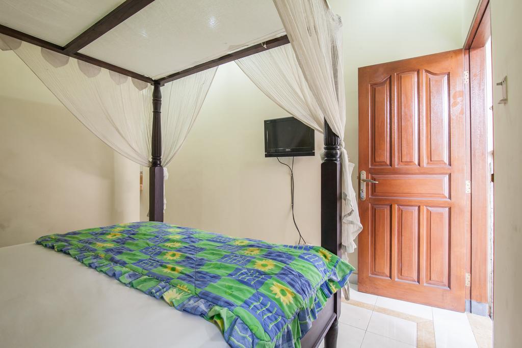 Lori Beach Inn Seminyak Kamer foto