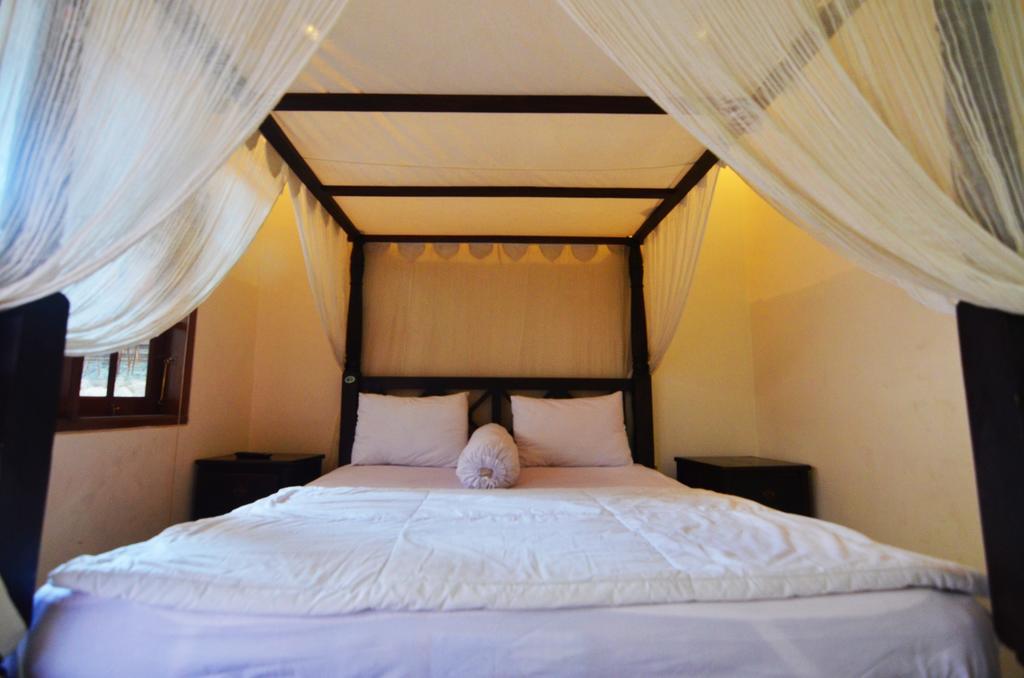 Lori Beach Inn Seminyak Buitenkant foto
